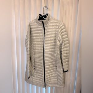 Duluth Trading goose down puffer coat women’s XL worn twice like new off-white
